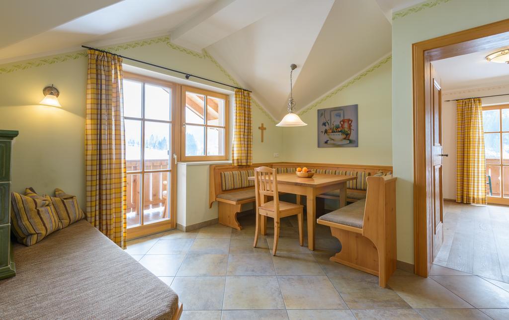 Ferienwohnungen Schwabhof Kleinarl Ruang foto